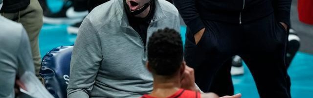 新2网址平台注册登录-名记爆料五大教头帅位不稳 雄鹿不进东决必换帅！