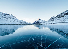 皇冠新2平台-国王20年只进1次季后赛，却还在假装要赢球